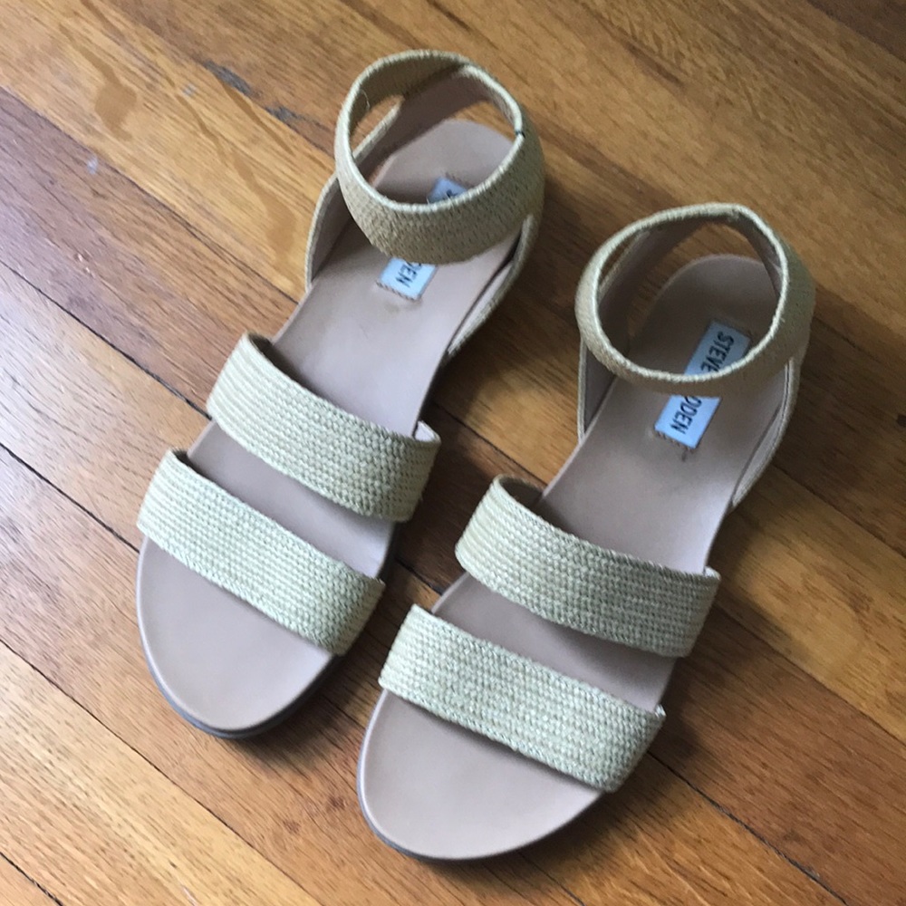 Steve Madden Tan Sandals
